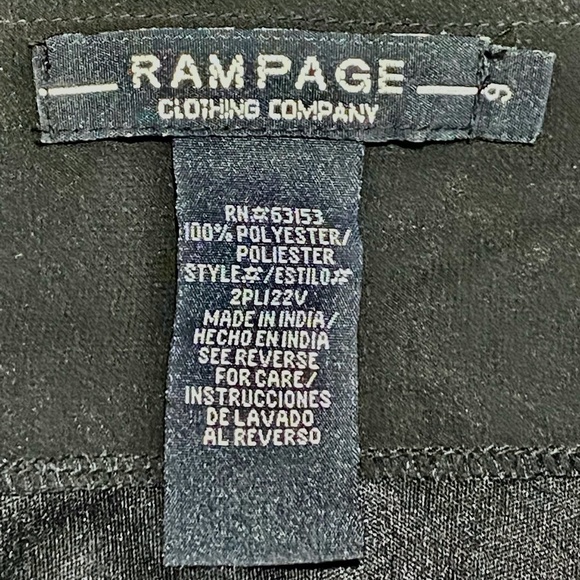 Rampage Clothing Company Black Skirt with Gold Sequins - Picture 6 of 9